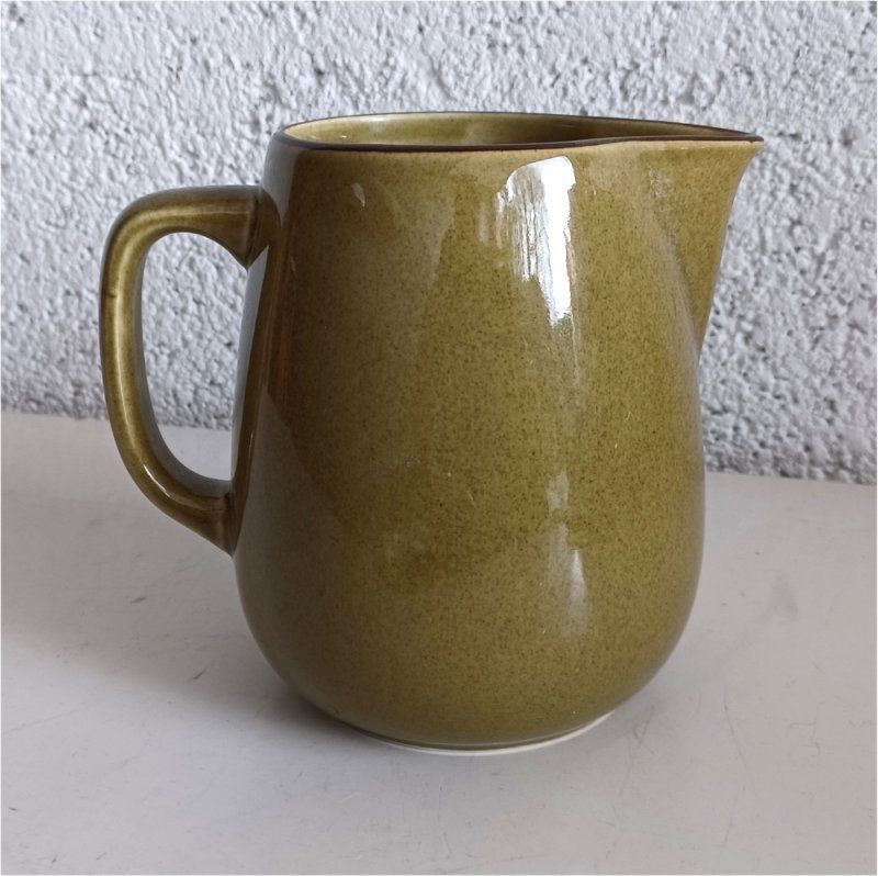 Rössler Karaffen: RÖSSLER olivgrüne Krug 0.65 Liter -D64 – Gebraucht aus Morges von vimajes12