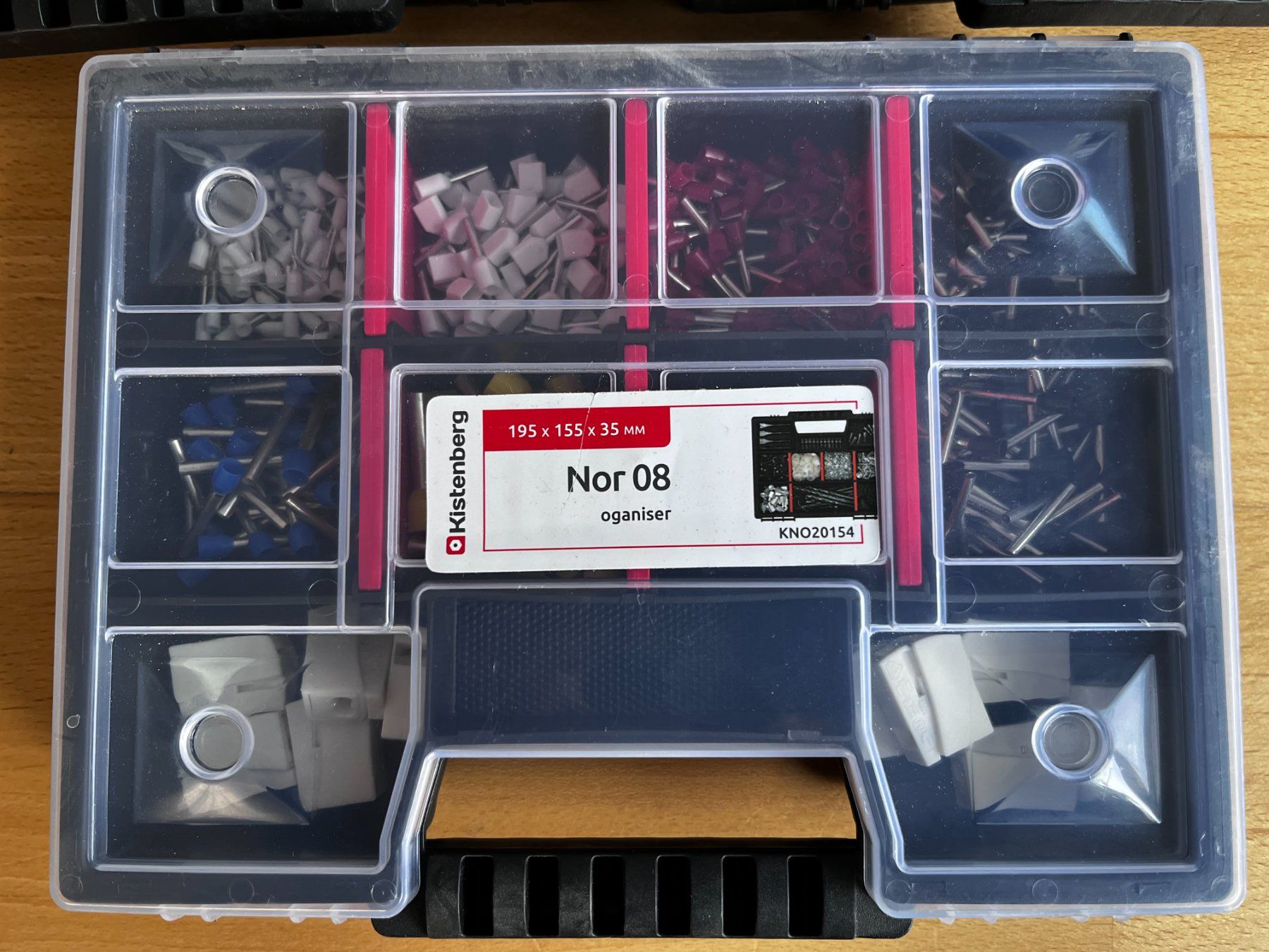 Tous les outils: Box – Neuf (Voir description) à Safenwil par dbr_xw92