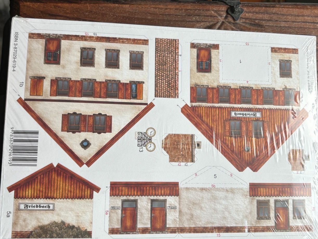Kit di modellismo & Modellini statici: Bahnhof Friedbach Schreiber-Modellbogen – Nuovo e nell'imballaggio originale da Rüti ZH venduto da Meke 1