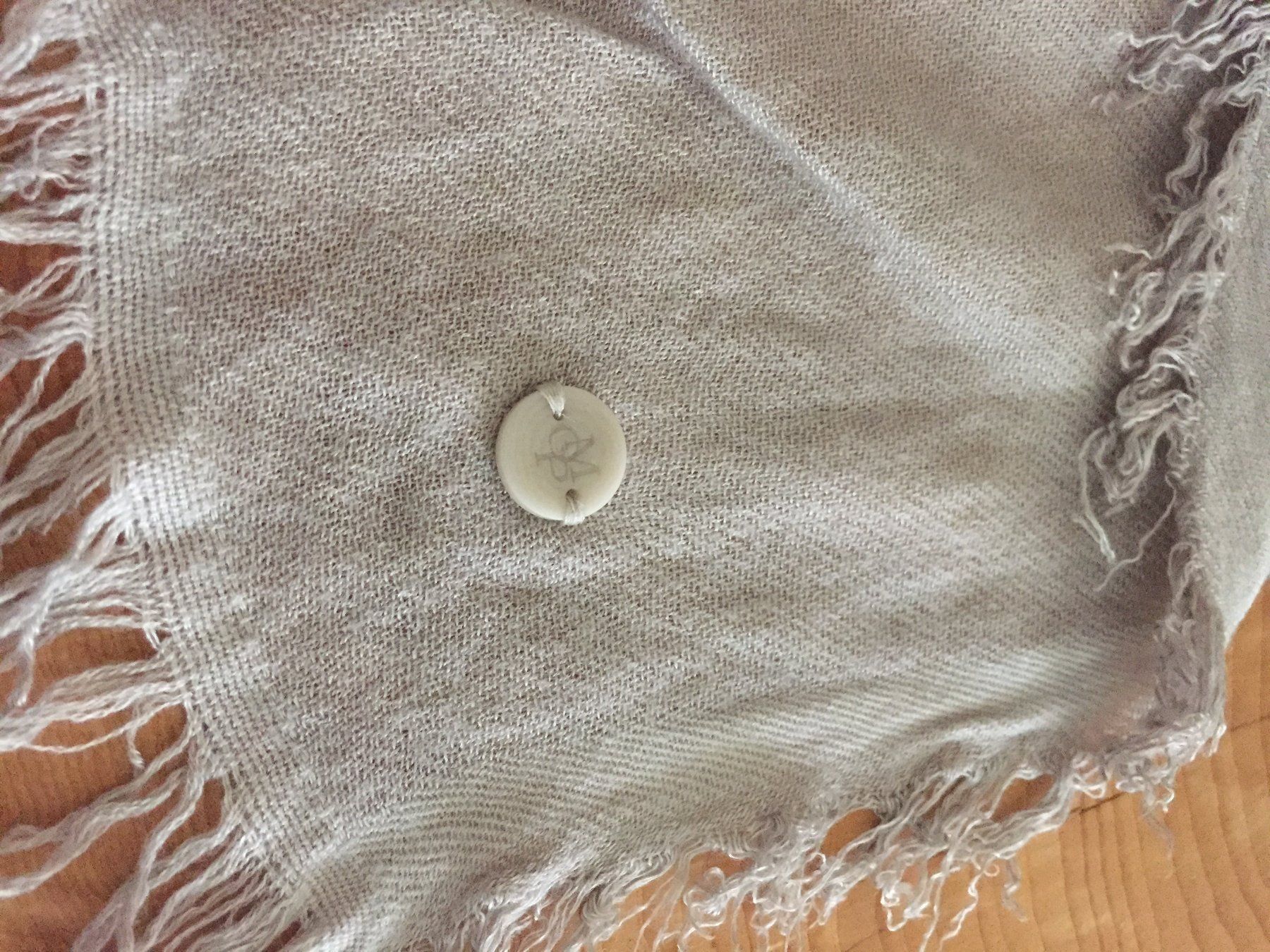 Marc O'Polo Foulard & Sciarpe: Schal Marc'O Polo | Superbe écharpe / Châle gris – Nuovo (secondo la descrizione) da Zürich venduto da AnnaSa 1