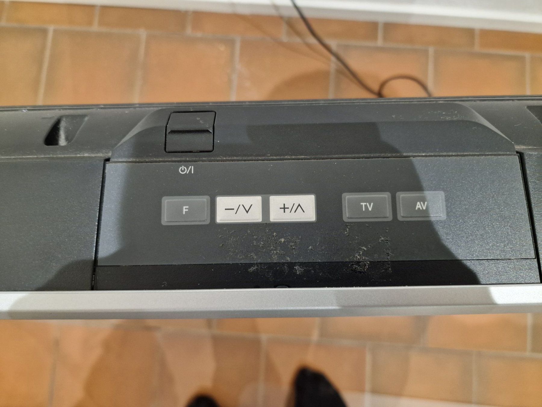Panasonic Fernseher: Panasonic TX-D32LF72F LCD Fernseher – Defekt aus Buchrain von Sssschaller 3