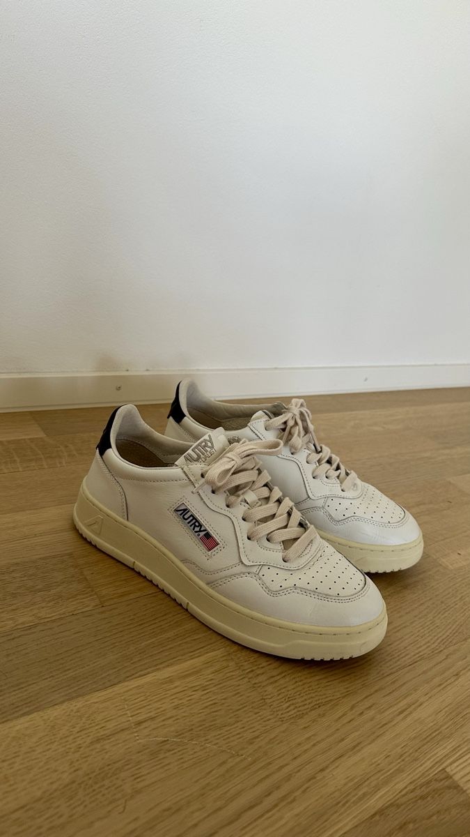 Autry Scarpe da uomo: Autry Medalist Sneaker – Usato da Münsingen venduto da Tobias200048 1