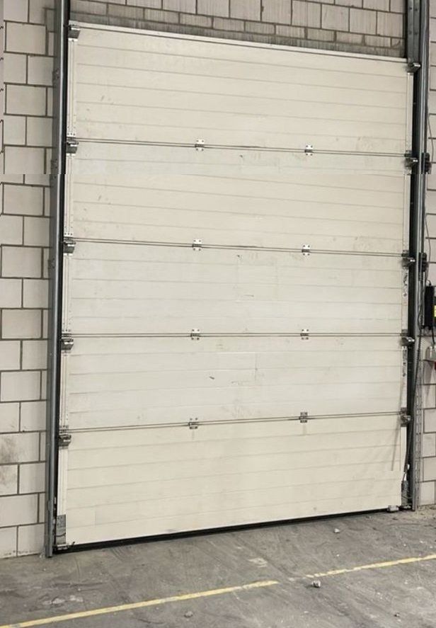 Hörmann Porte: Une porte de garage Hörmann – Difettoso da Russy venduto da Guenefle