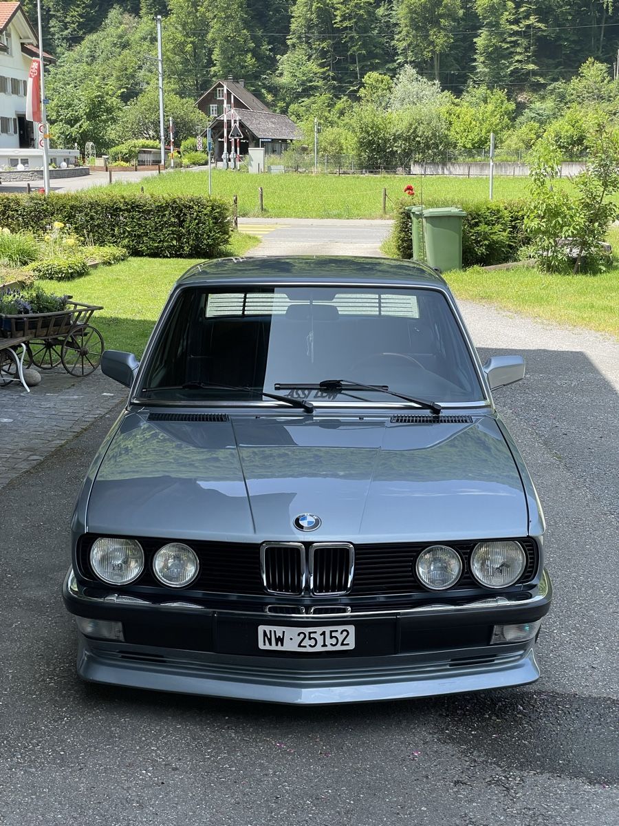 BMW Autos: BMW E28 520i – Gebraucht aus Wolfenschiessen von ets_k2q5 6