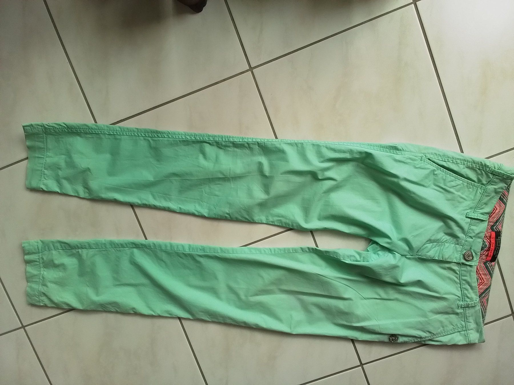 Maison Scotch Pantaloni: Wunderschöne MAISON SCOTCH Hiosen W 25/ L 32 – Usato da Heimberg venduto da sunny1970