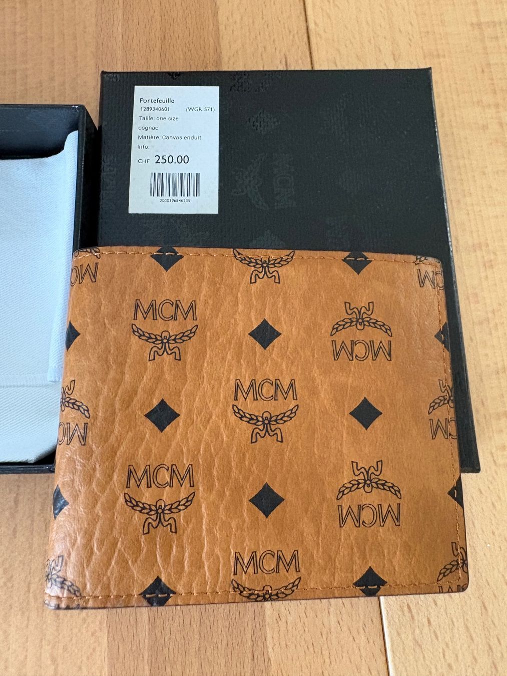 Mcm Portafogli: Portemonnaie MCM neu! – Nuovo e nell'imballaggio originale da Langenthal venduto da NathiK 1