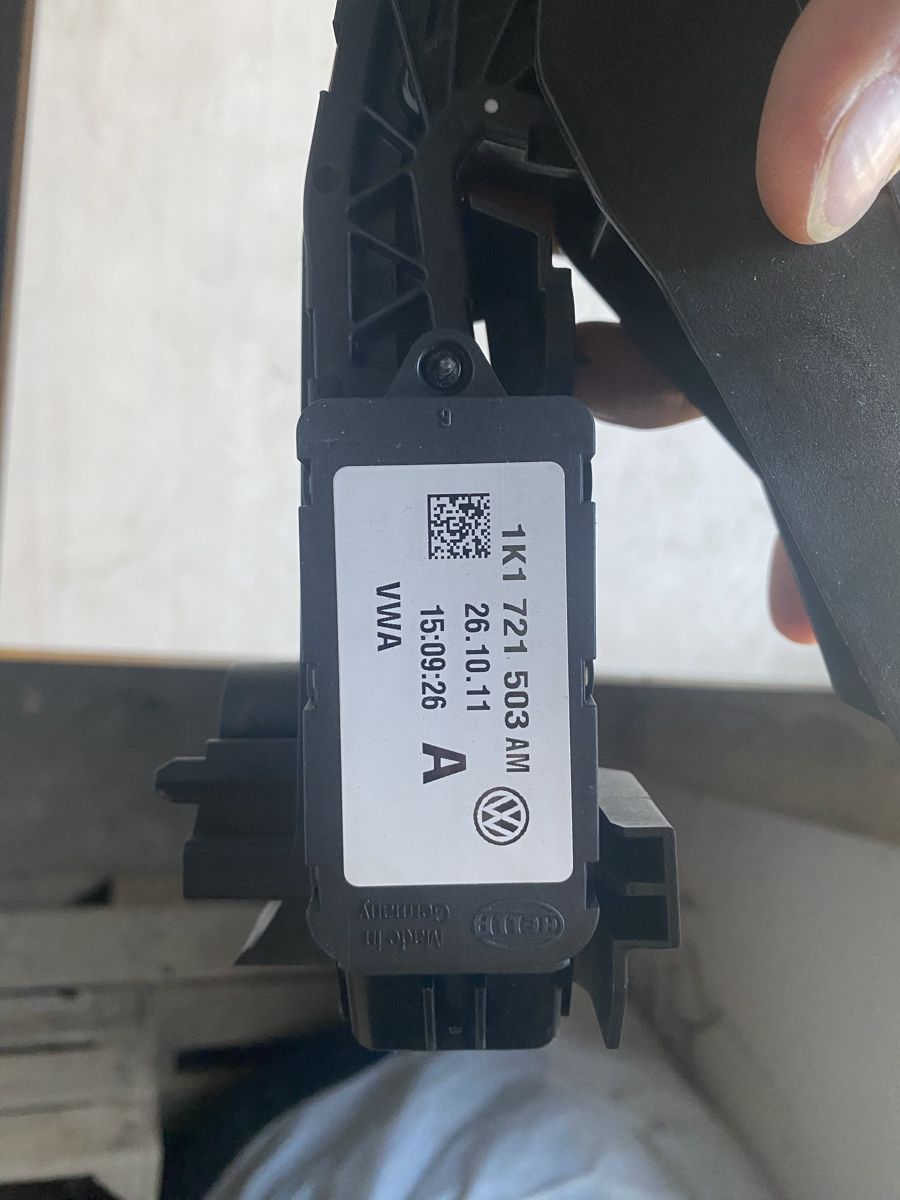 Seat Tutti pezzi di ricambio auto: Original Gaspedal Seat Leon – Nuovo (secondo la descrizione) da Niederglatt ZH venduto da Carbon88 1