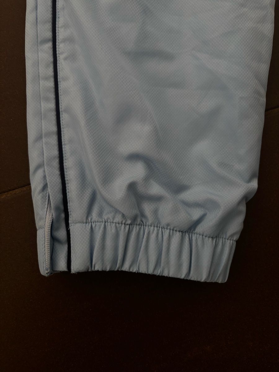 Lacoste Pantaloni: Lacoste Trainingshose hellblau Grösse M – Nuovo (secondo la descrizione) da Zürich venduto da melibeli18 2