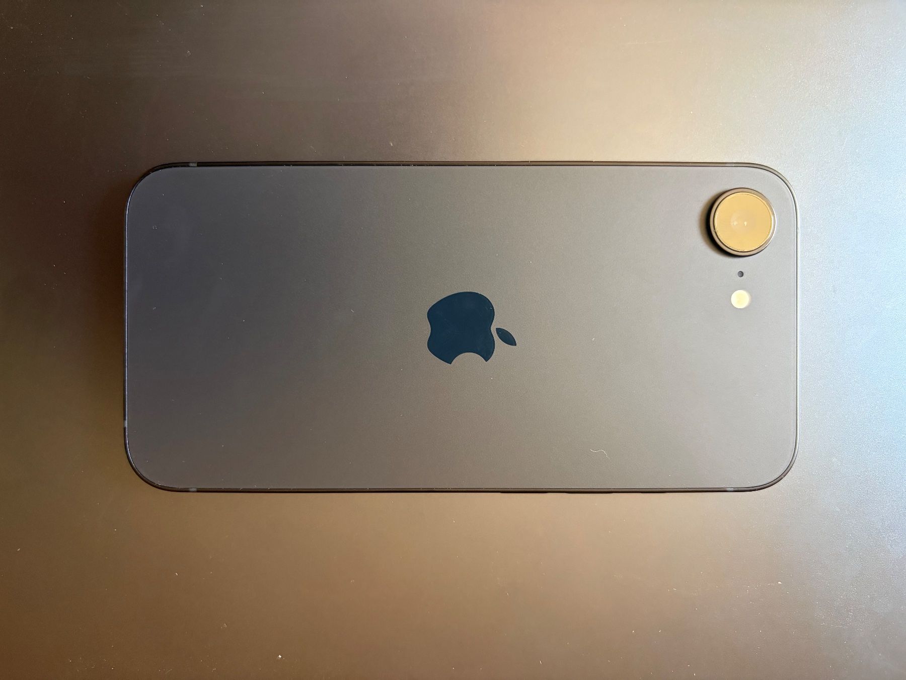 Apple Telefoni cellulari / Smartphones: Neues iPhone 16e 128GB inkl. Case – Usato da Zürich venduto da luk_kc52