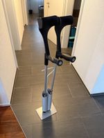 Krückenständer/Gehstock-Halter Metall silberfarben gebraucht
