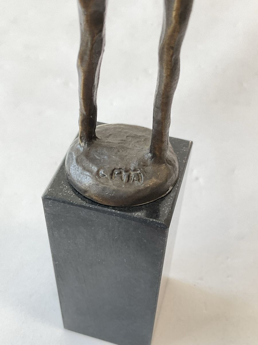 Skulpturen & Statuen: Ancienne sculpture, signé  – Gebraucht aus Malleray von Robot12 5