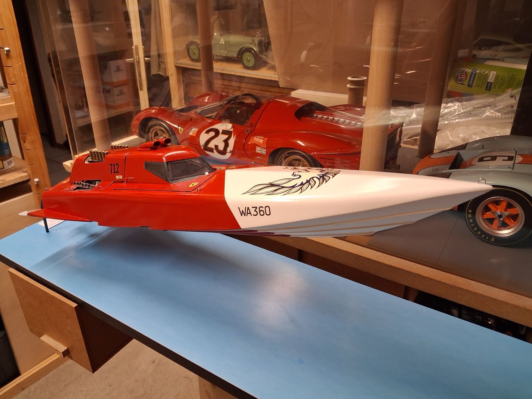 Kit di modellismo & Modellini statici: Maquette Hydrojet type "Cigarette" Courses offshore  1/12e – Nuovo e nell'imballaggio originale da Mézery-près-Donneloye venduto da denzer 1