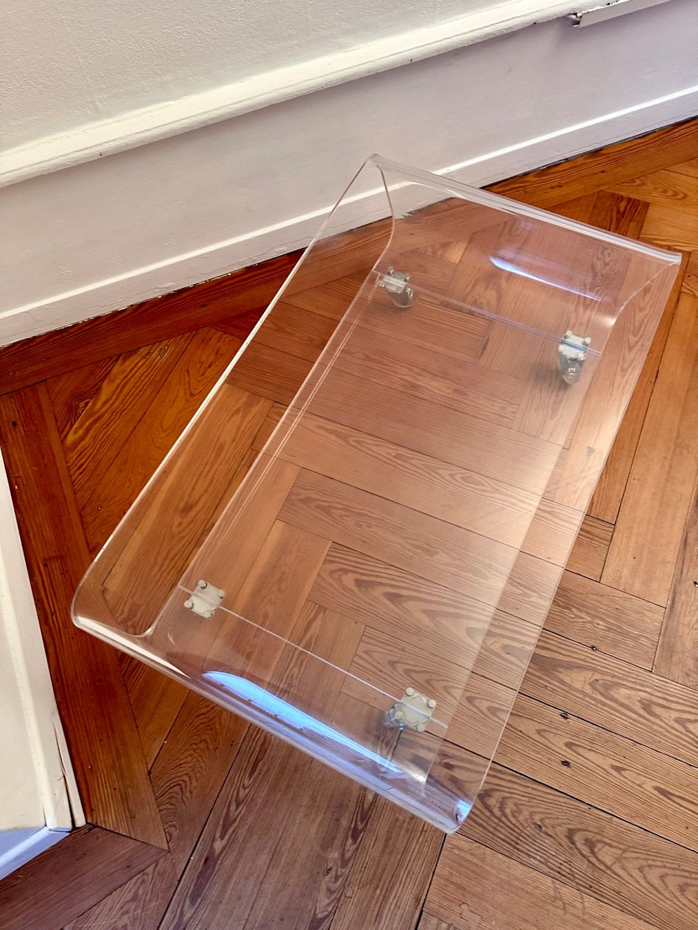 Tavoli: Table basse en plexiglas vintage 70–80 – Usato da Lausanne venduto da jul_v9ht 8