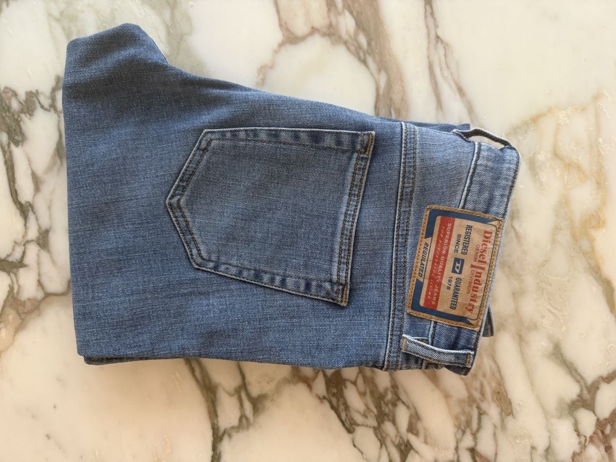 Diesel Jeans: Diesel Jeans 25 – Nuovo (secondo la descrizione) da Oberwil-Lieli venduto da Claudine_1988 1
