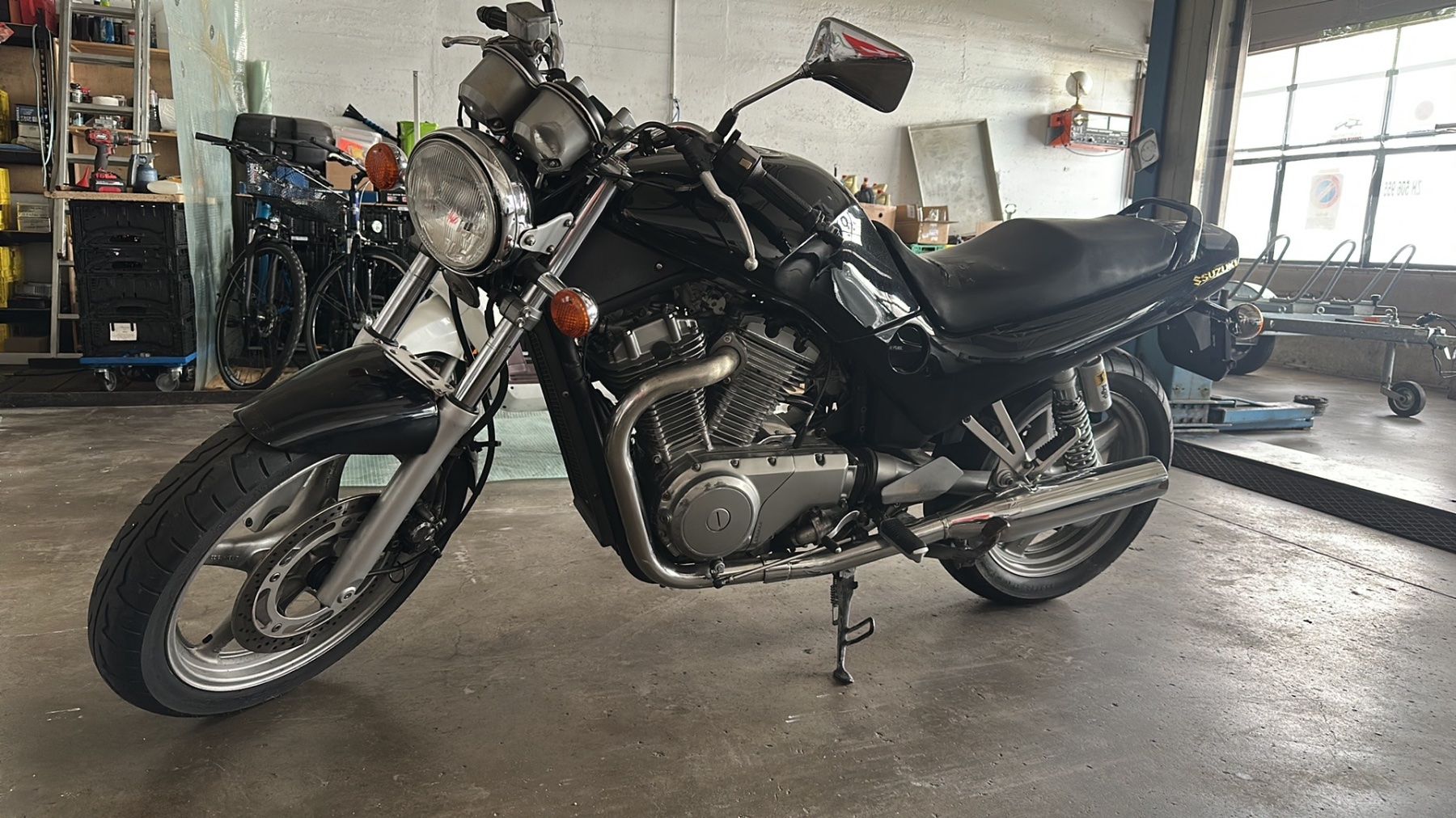 Suzuki Strada: SUZUKI VX800 – Usato da Horgen venduto da kas_9d9y 1