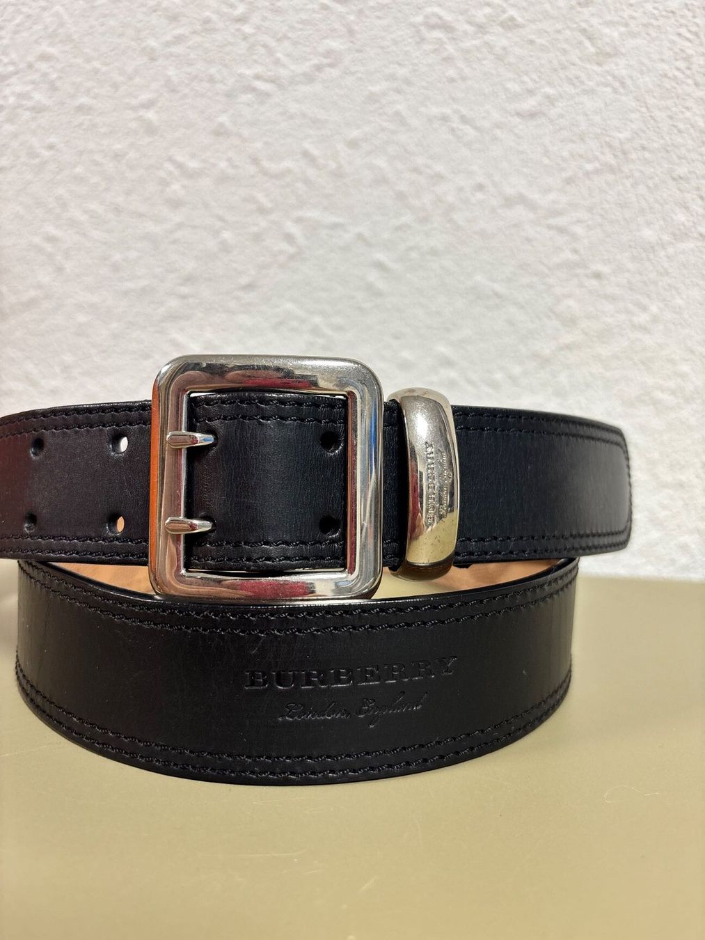Burberry Cinture: Burberry Gürtel schwarz Gr. 100 – Usato da Bottmingen venduto da ana_5hrv 2