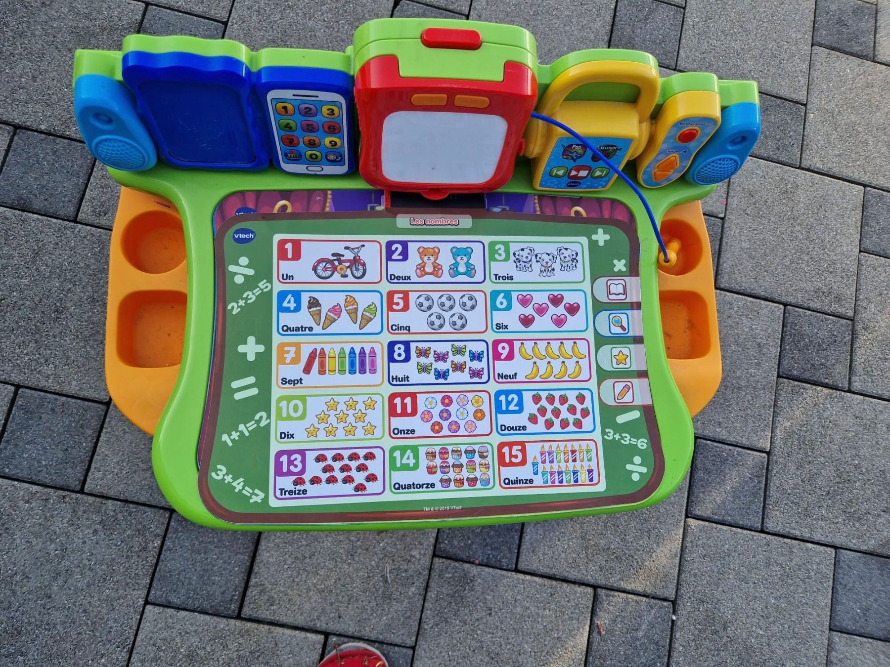 Vtech Jouets: Table d'apprentissage interactive Vtech bilingue – D'occasion à La Roche FR par fam_f72v 1