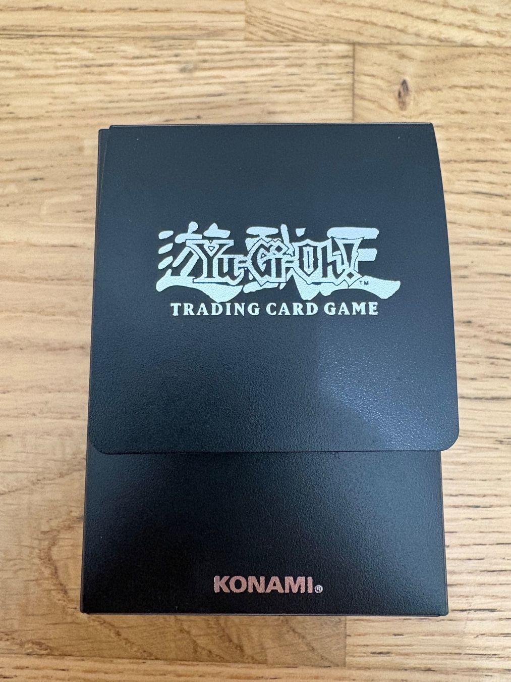 Cartoline: Yu-Gi-Oh Karten Konvolut mit Konami Deckbox – Usato da Zürich venduto da Erazzer 5