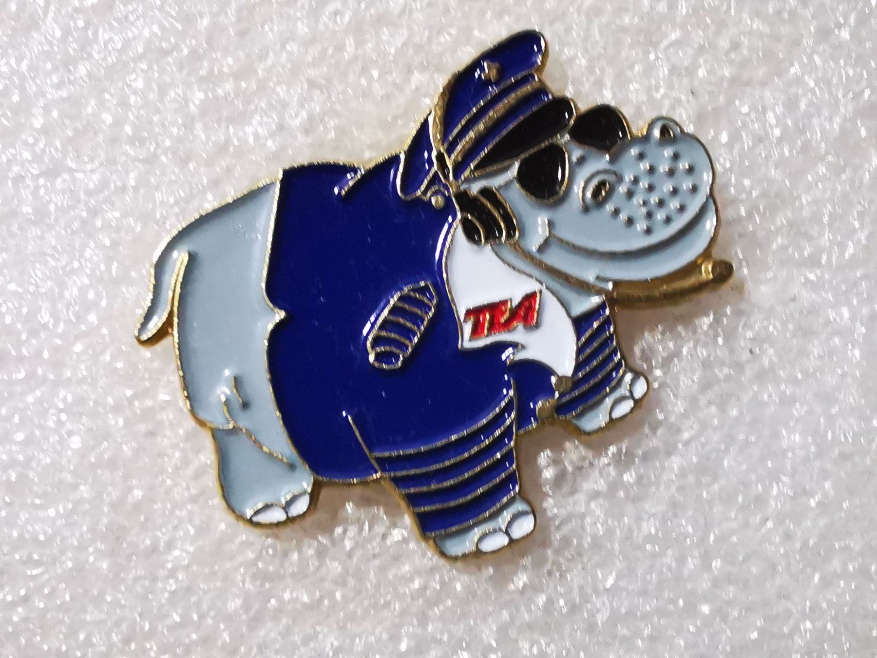 Placchette & Badge: Ansteckpin 23: Pilot Nilpferd Tea – Usato da Oppligen venduto da Pin-Fall-Shop