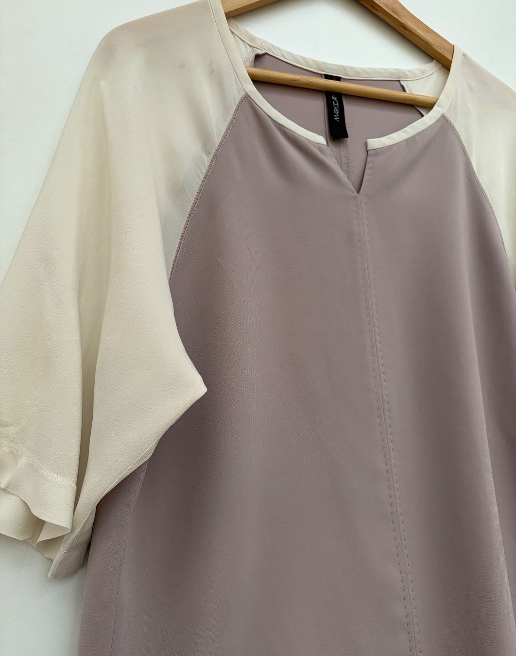 Marc Cain Chemisiers: Marc Cain Bluse mit Seide Einsatz Gr.N4 – D'occasion à Unterägeri par Jutka_04 5