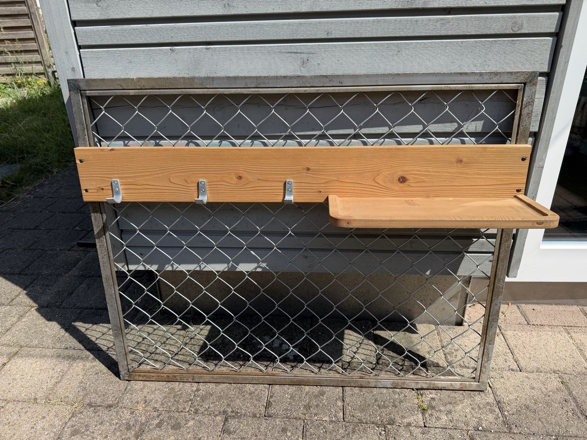 Guardaroba: Garderobe Metall Holz  – Usato da Uster venduto da xtenso