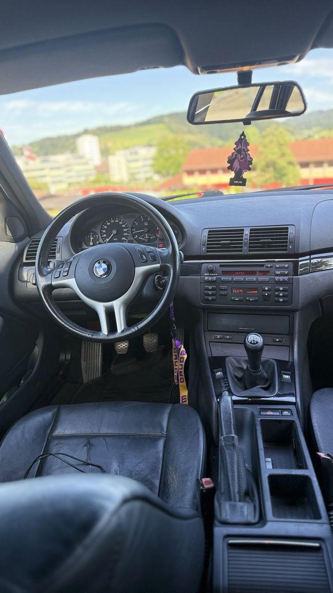 BMW Automobili: BMW 320i Touring Ab MFK – Usato da Bazenheid venduto da lac_j2b5 4