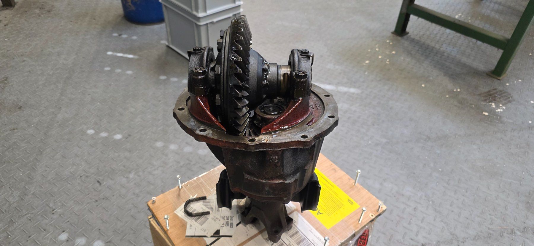 Ford Tutti pezzi di ricambio auto: Ford 9 Zoll Differential "Third Member" – Usato da Alpnach Dorf venduto da inf_bz25 3