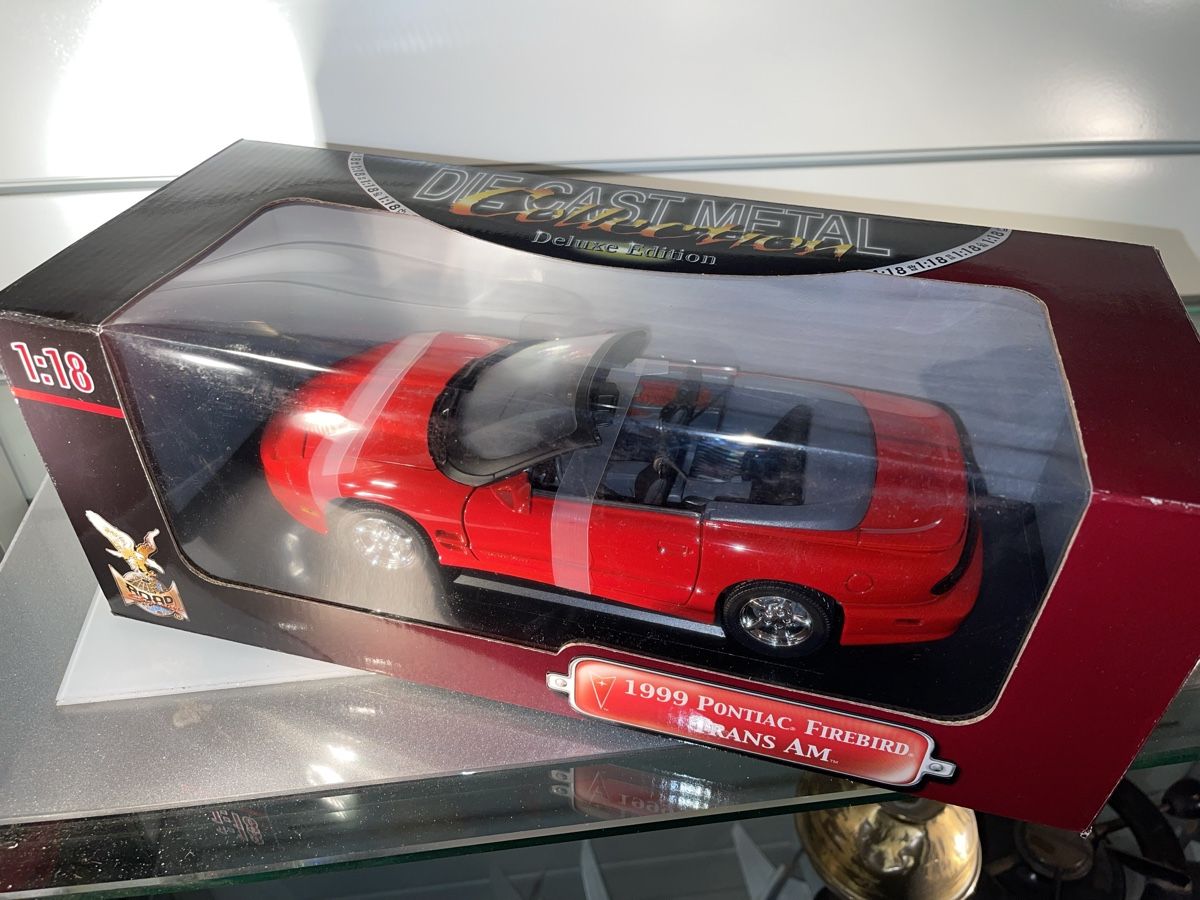 Pontiac Modellautos: Pontiac Firebird Trans AM Modellauto 1:18 – Neu und originalverpackt aus Siebnen von speedy63