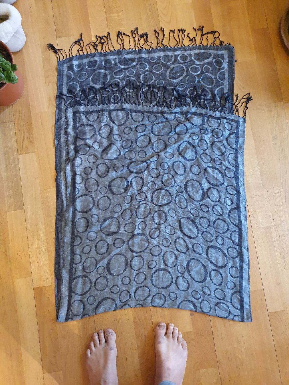 Vestiti: Damenfoulard JIGA – Usato da Zürich venduto da loosebone