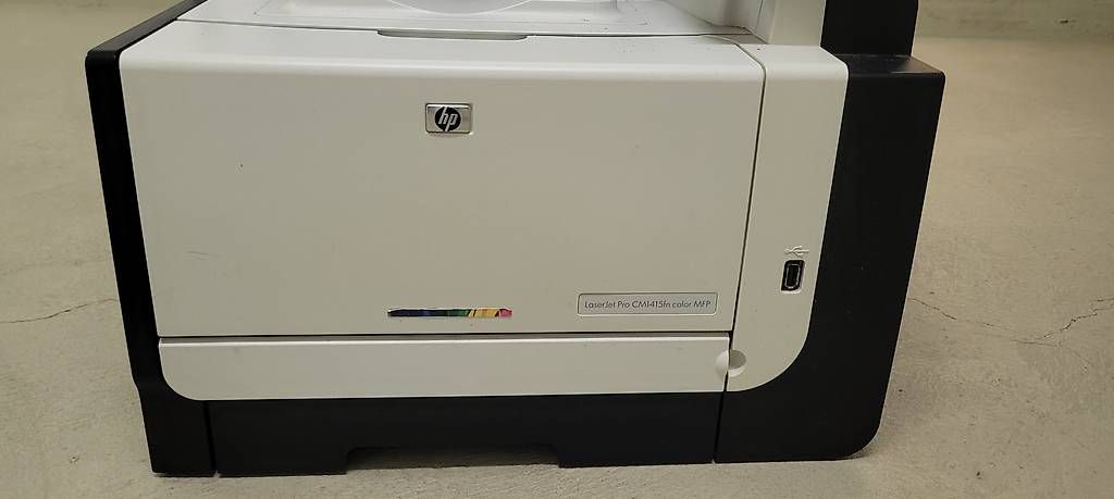 Imprimantes: Drucker  Laserjet Pro – D'occasion à Unterengstringen par Sunriseben