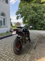 DUCATI Streetfighter V4S Motorrad schwarz/rot