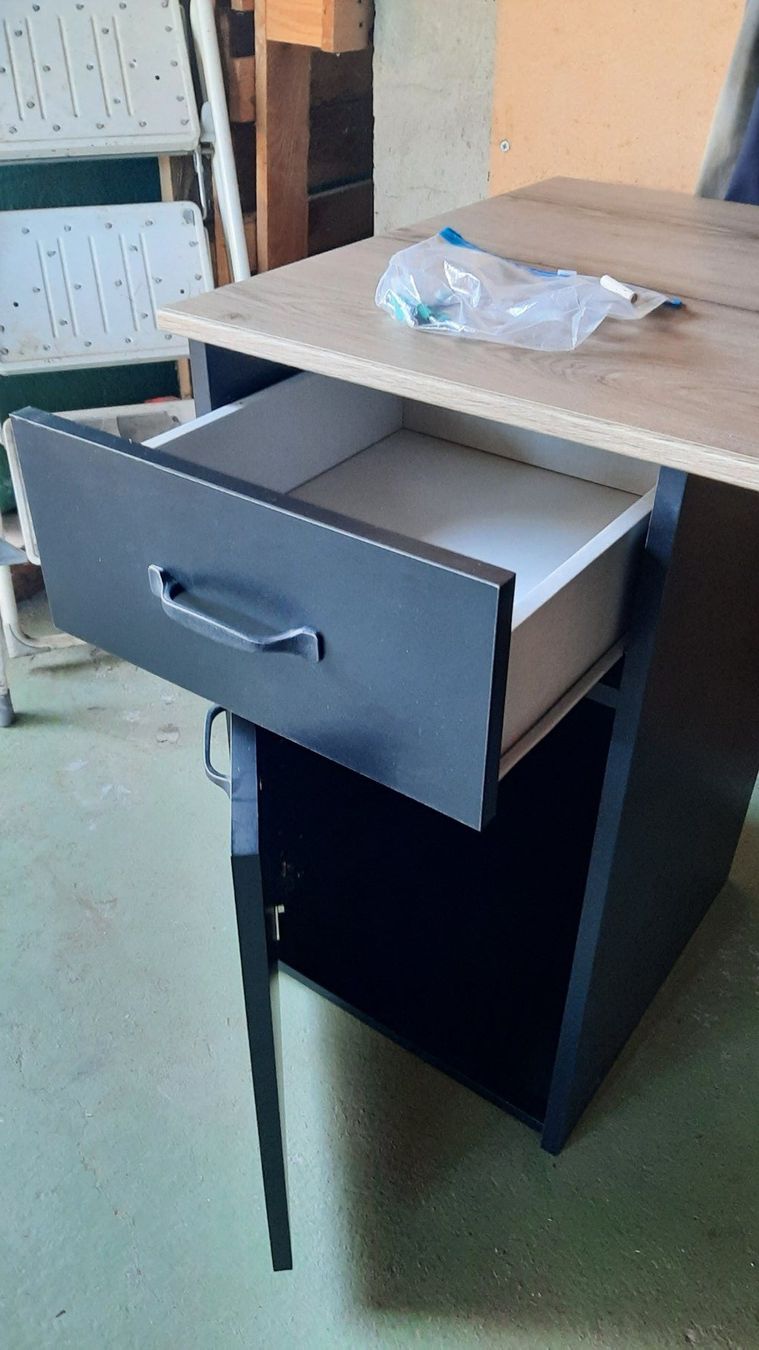 Livique Bureaux: Bürotisch – D'occasion à Beinwil am See par simple-boot 3