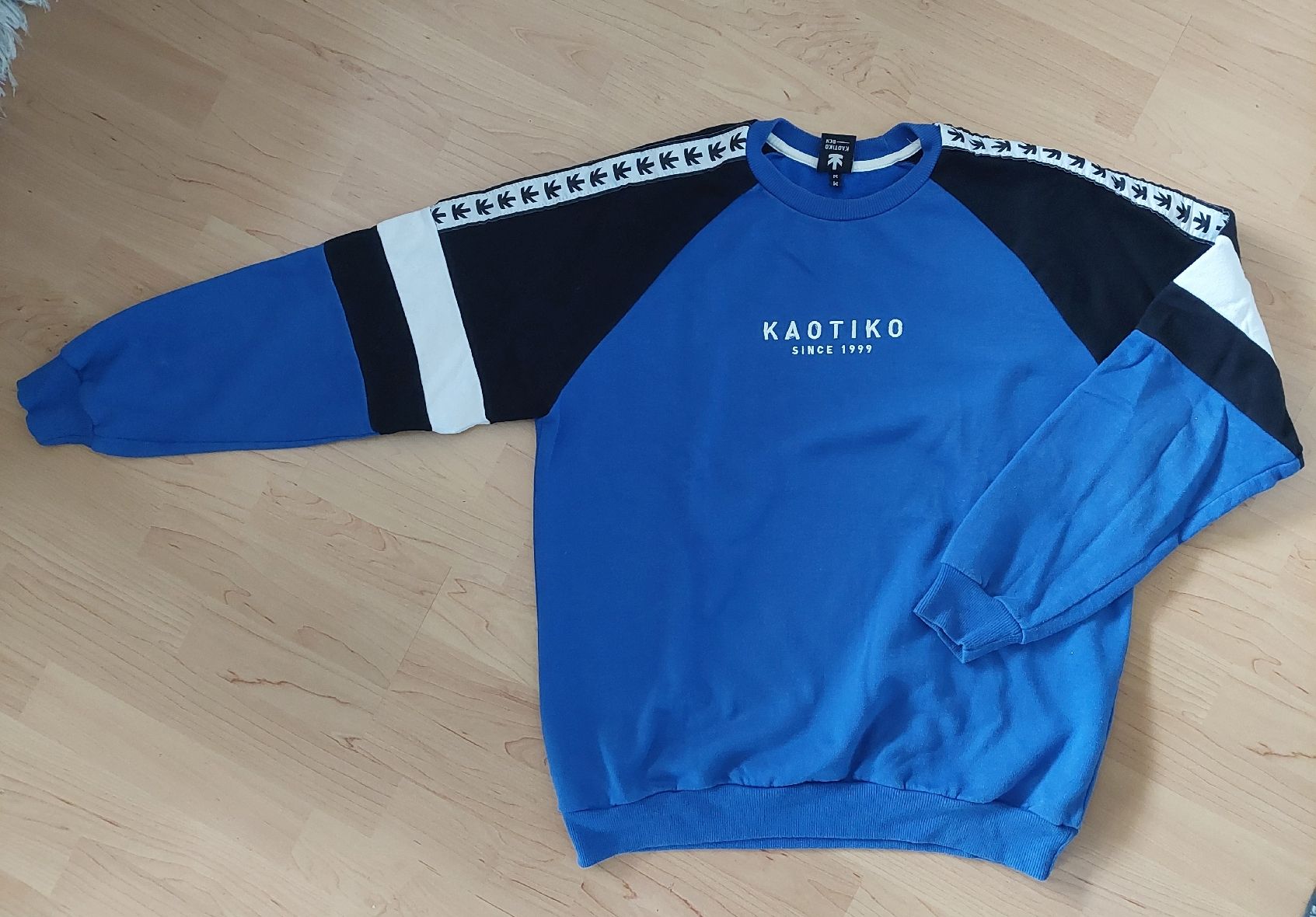 Kaotiko Pulls & Sweat-shirts: Kaotiko Pullover Grösse M – D'occasion à Winkel par Messias