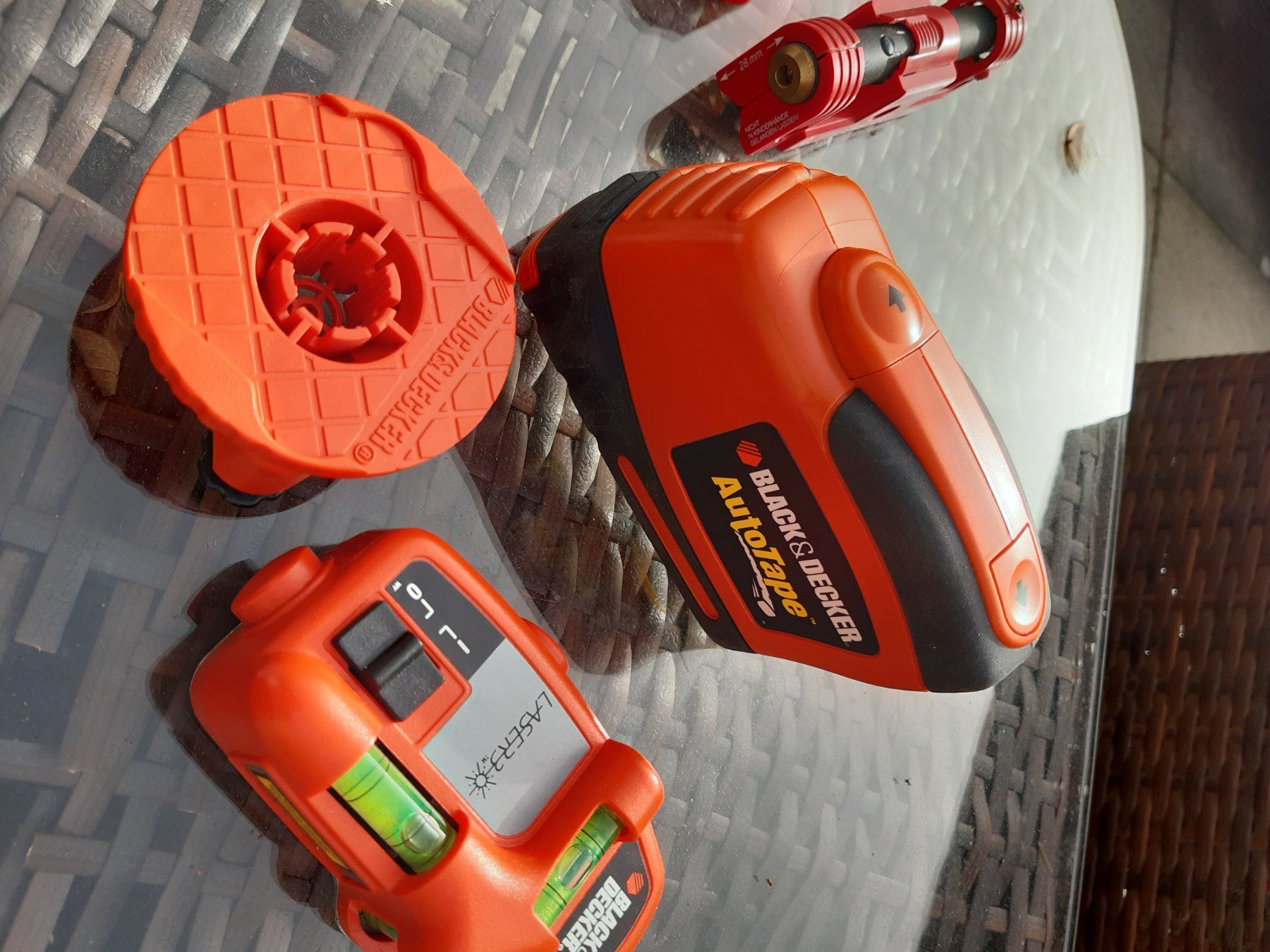 Alle Werkzeuge: Laser Black Decker – Gebraucht aus St-Imier von Psaturnin 2