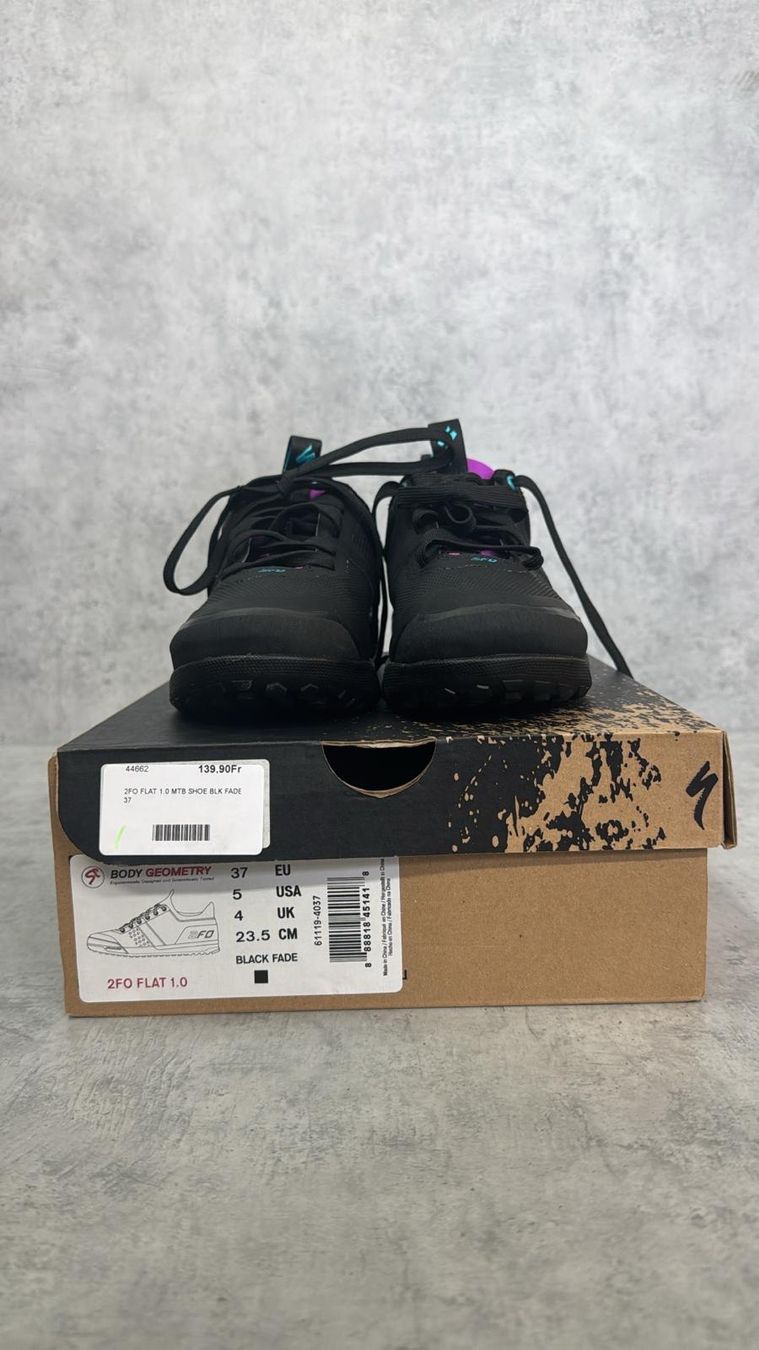 Scarpe da donna: NEU VELOSCHUHE SPECIALIZED 2FO FLAT 1.0 UVP 139.- – Nuovo e nell'imballaggio originale da Tübach venduto da KL-Bikes