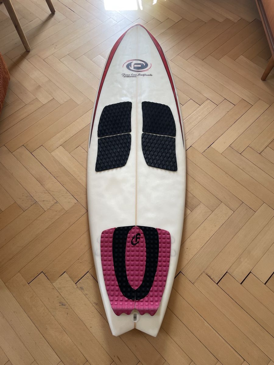 Tavole da surf e di nuoto: Surfbrett 6‘2 – Difettoso da Bern venduto da Emmentaler04