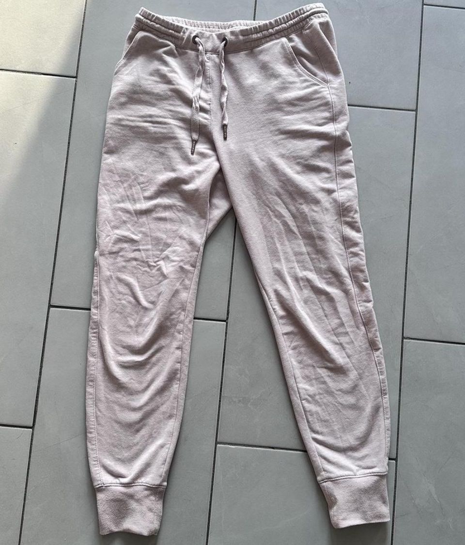 Pantaloni: Pinke Jogginghose 💖 – Usato da Winterthur venduto da nik_pr58 1