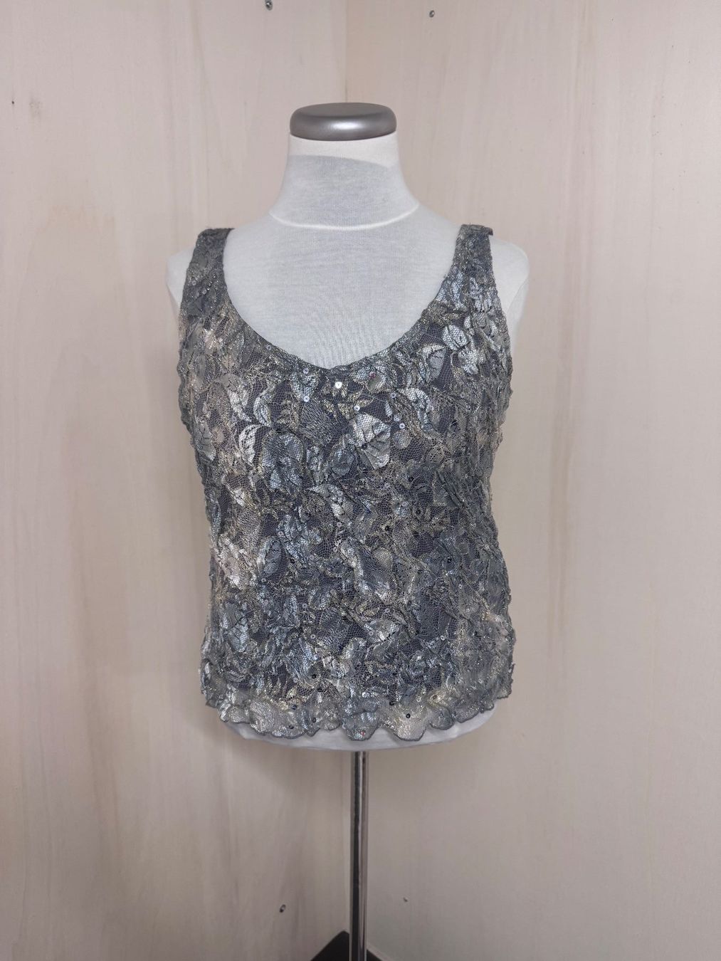 Top: Party Top von Joseph Ribkoff – Usato da Zürich venduto da van_5xbk