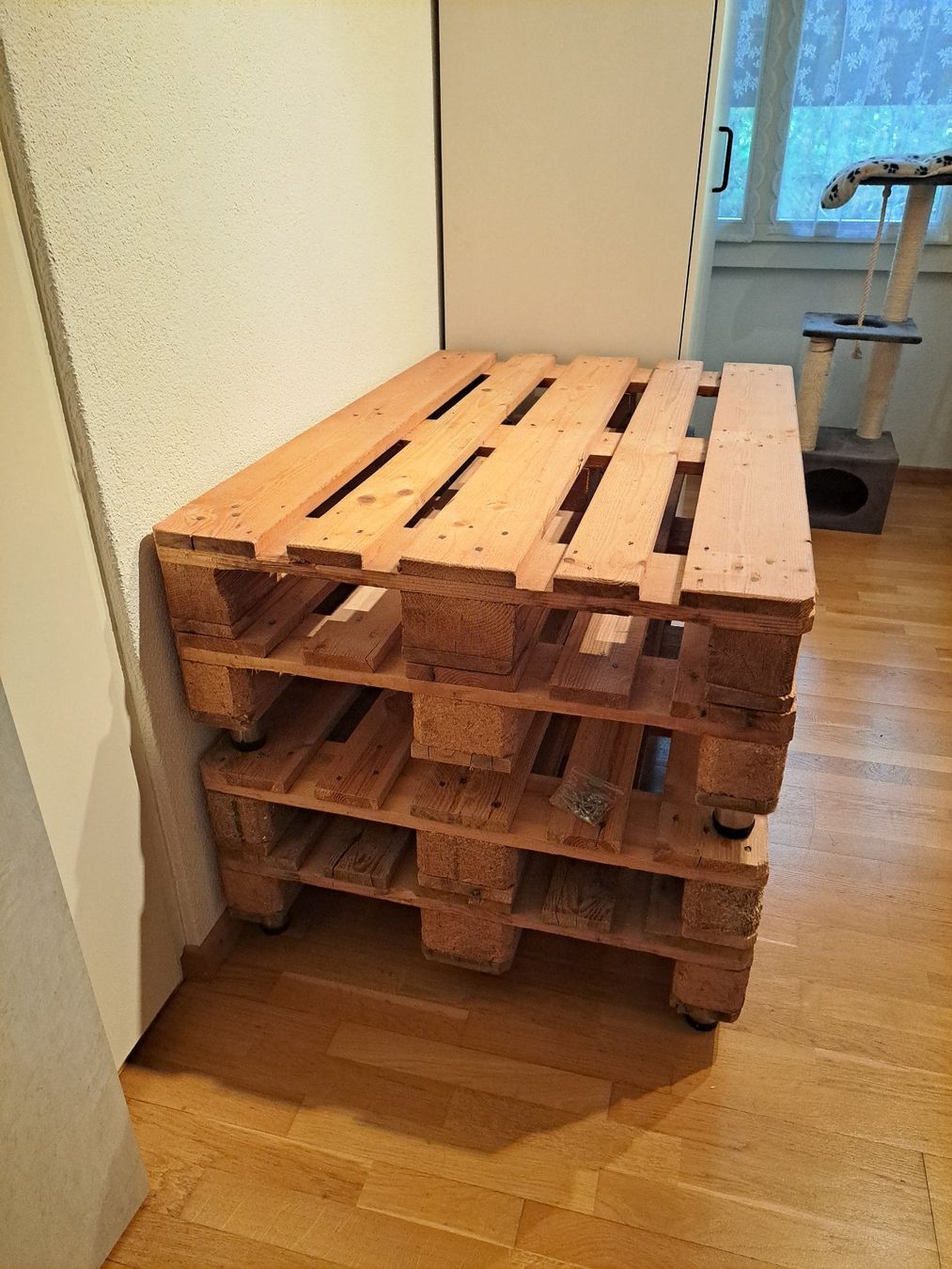 Pallets: Paletten für Do-It-Yourself Projekt – Usato da Gümmenen venduto da S.Jaberg