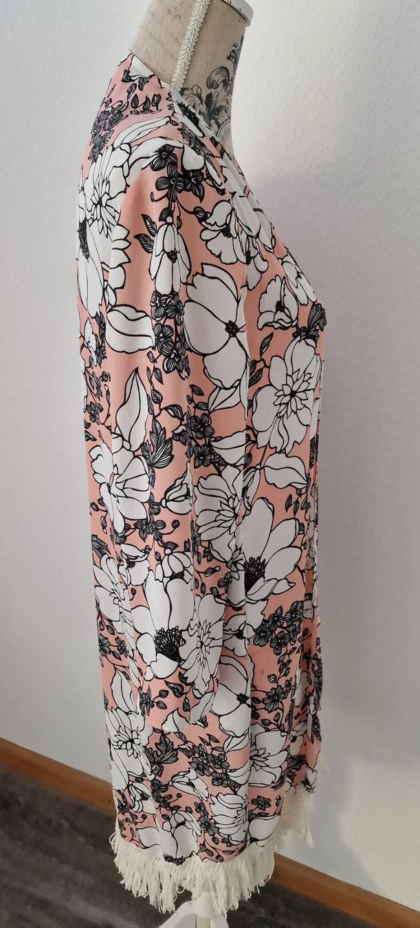 Kimono: Zara | Blumenmuster Kimono – Usato da Basel venduto da Lemonn 1