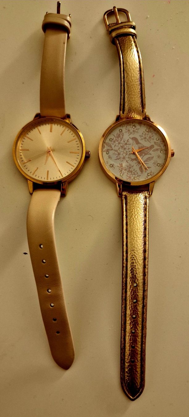 Orologi: Damen uhren 2 stück – Usato da wetzikon venduto da Bestedienste