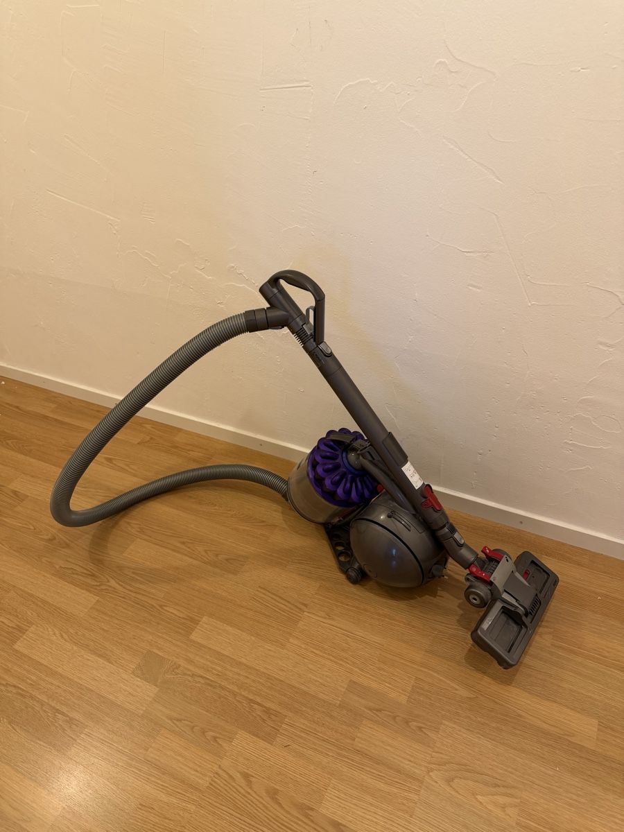Dyson Aspirapolveri & Accessori: Dyson Ball DC 37c parquet Staubsauger – Usato da Laufen venduto da le-noumi