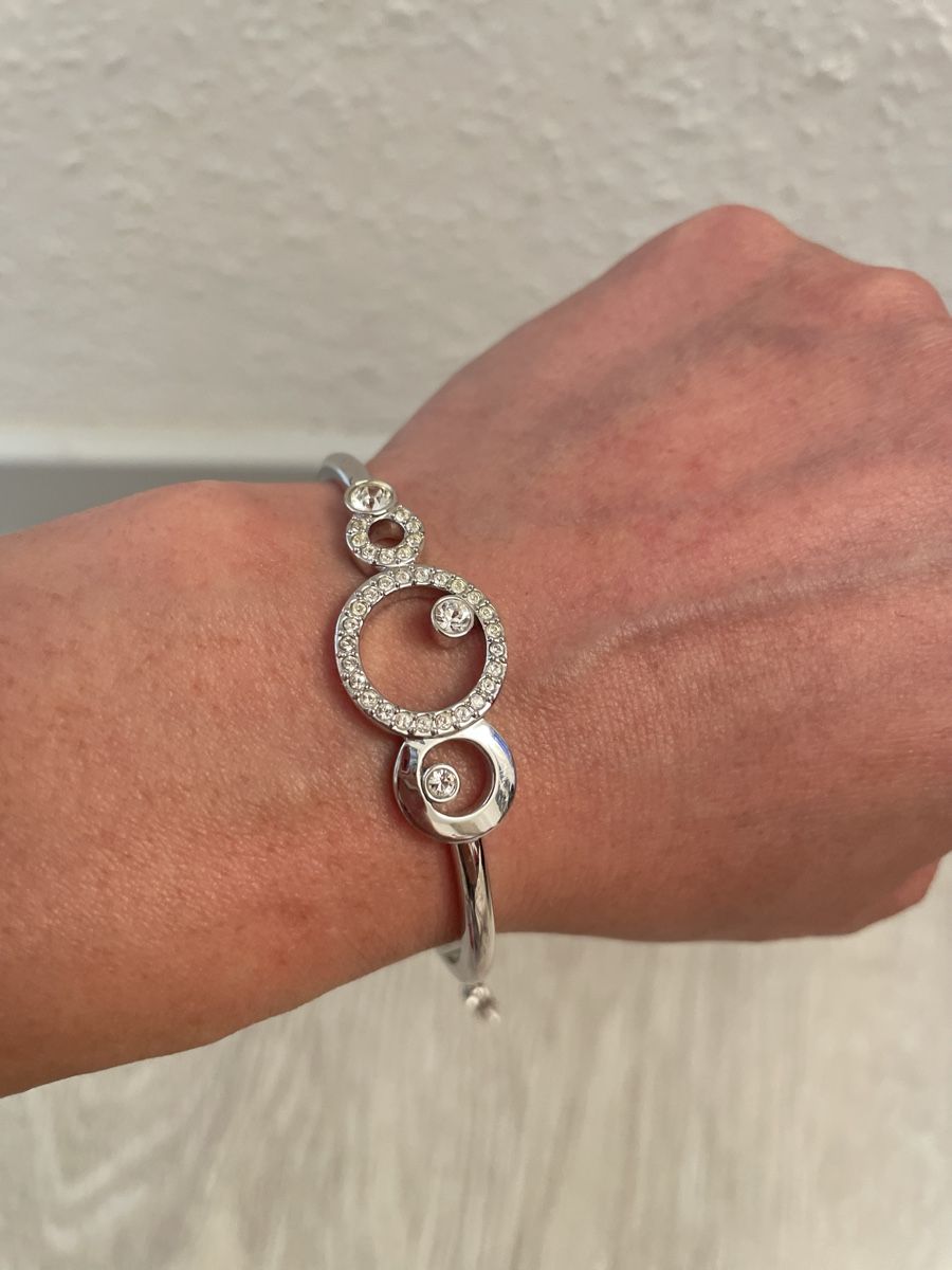 Swarovski Bracciali & Braccialetti: Swarovski Armreif mit Kristallen – Usato da Luzern venduto da MsErika 1