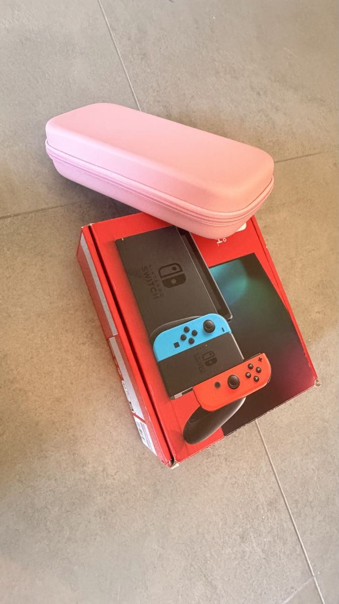 Nintendo Console: Nintendo Switch 1 – Usato da Villeret venduto da PokePeak-