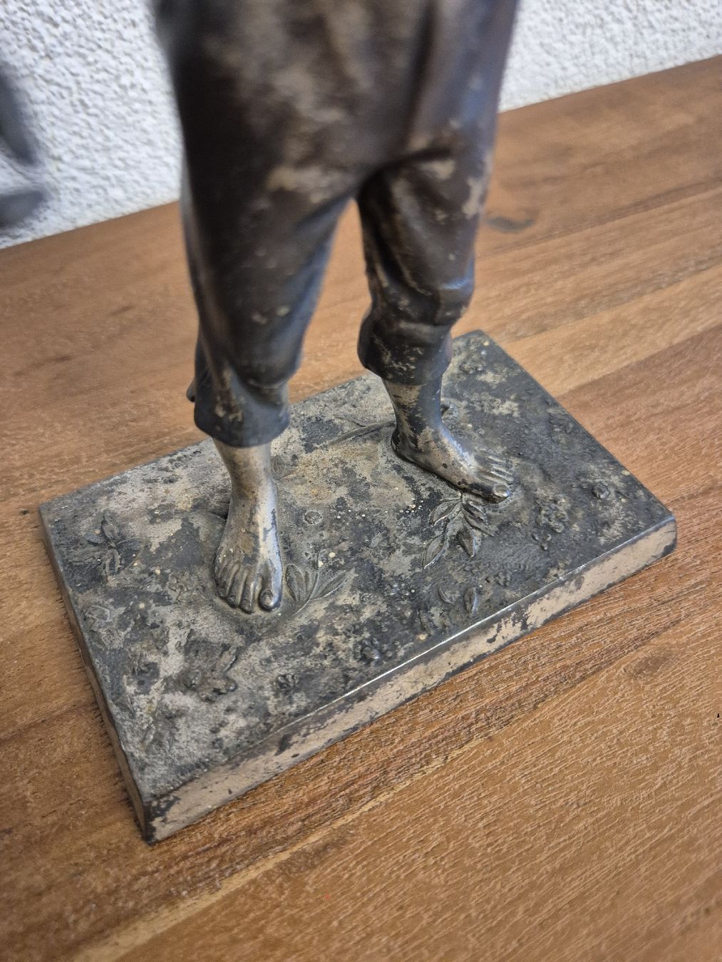 Statuette: Metallfigur Junge mit Pfeife im Jugendstil – Usato da Zürich venduto da Dalema13 1