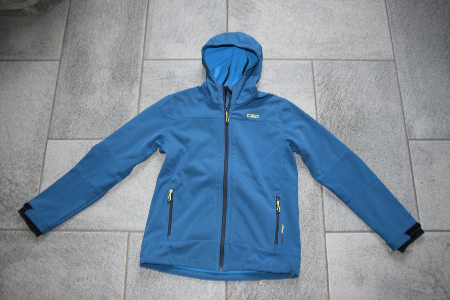 CMP Vestes & Manteaux: Softshell Jacke CMP gr. 164 – D'occasion à Mezzovico par finsteraar