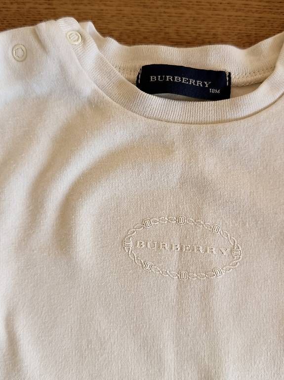 Burberry Camicette, T-shirt & Top: Burberry Oberteil in Grösse 86 – Usato da Teufen AR venduto da arz_yjz9 1