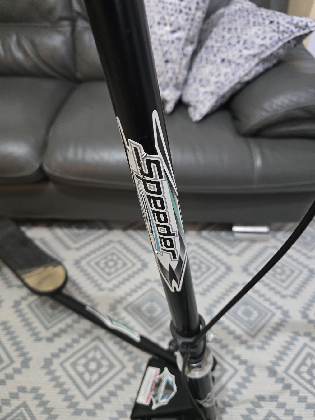 Scooters: Speeder swing scooter black used condition – Gebraucht aus Thalwil von yan_wp8g 2