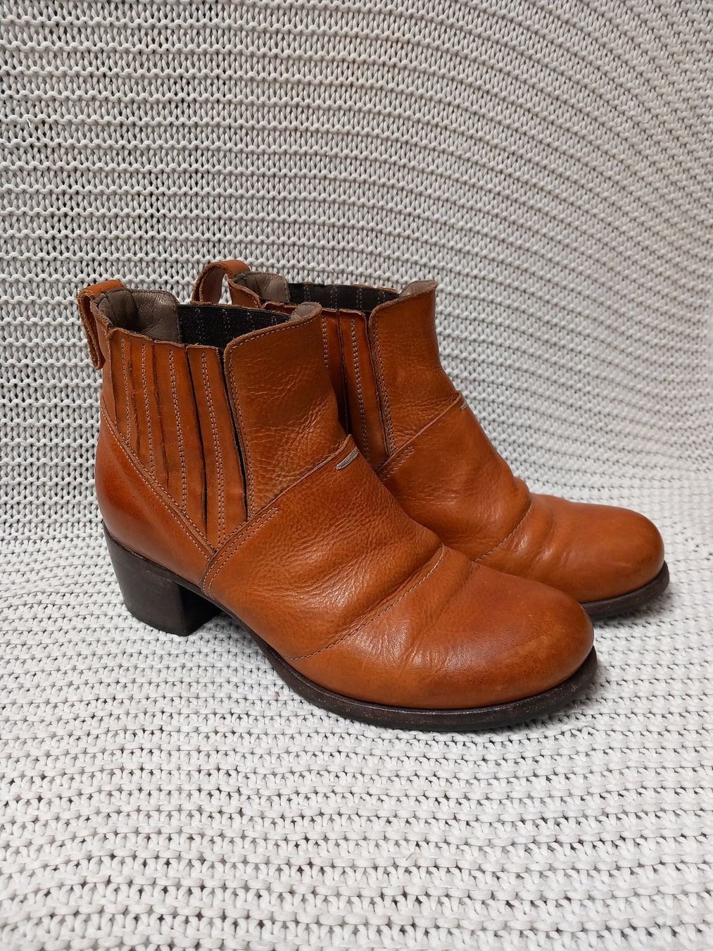 Moma Scarpe da donna: MOMA Lederstiefeletten Gr.36 – Usato da Merligen venduto da muss_haben