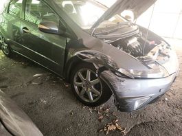 Honda Civic 1.4i per ricambi